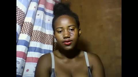 Snapshot of vaniah321 chatting on 21, 1, 2025 vaniah321 online show from 21, 1, 2025