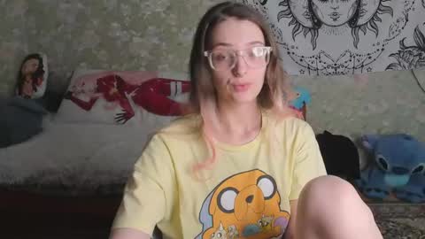 Snapshot of vanilla_arya chatting on 13, 5, 2026 Adelina online show from 13, 5, 2026