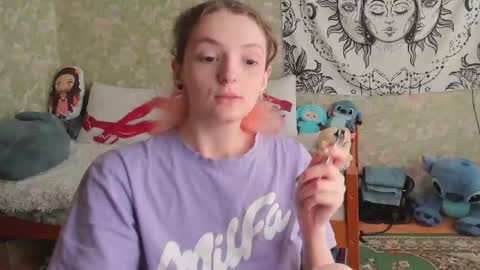 Snapshot of vanilla_arya chatting on 5, 6, 2026 Adelina online show from 5, 6, 2026