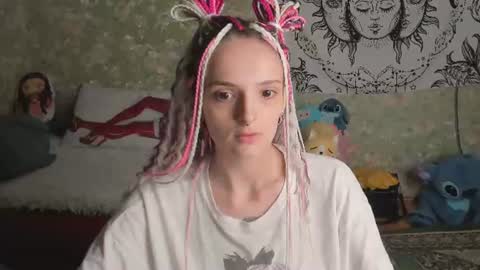 Snapshot of vanilla_arya chatting on 15, 6, 2026 Adelina online show from 15, 6, 2026