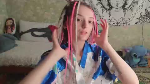 Snapshot of vanilla_arya chatting on 8, 7, 2026 Adelina online show from 8, 7, 2026
