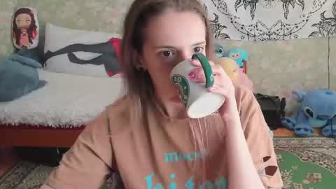 Snapshot of vanilla_arya chatting on 18, 7, 2026 Adelina online show from 18, 7, 2026