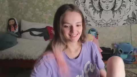 Snapshot of vanilla_arya chatting on 20, 7, 2026 Adelina online show from 20, 7, 2026