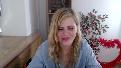 Snapshot of vanillaloveli chatting on 30, 6, 2026 vanillaloveli online show from 30, 6, 2026