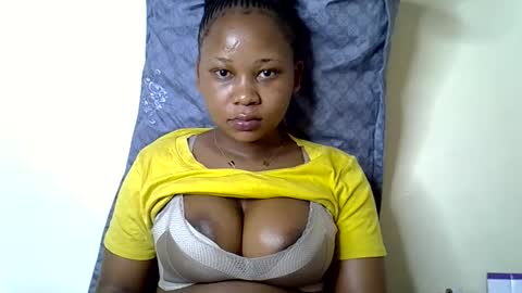 vanillavenus online show from 8, 10, 2025