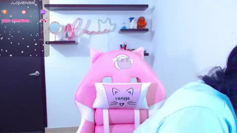 Vanesa online show from 6, 2, 2025