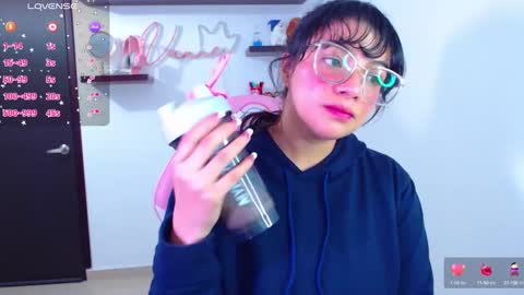 Vanesa online show from 13, 2, 2025