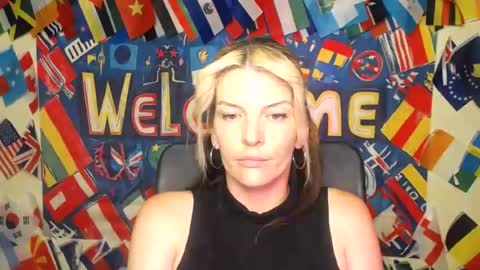 Snapshot of vanrey_ chatting on 10, 7, 2026 Vanessa online show from 10, 7, 2026