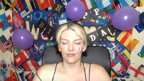 Snapshot of vanrey_ chatting on 14, 7, 2026 Vanessa online show from 14, 7, 2026