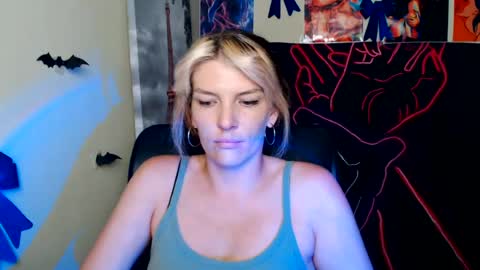 Snapshot of vanrey_ chatting on 17, 7, 2026 Vanessa online show from 17, 7, 2026