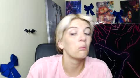 Snapshot of vanrey_ chatting on 30, 7, 2026 Vanessa online show from 30, 7, 2026