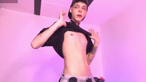  Varya Ferreira - independent model  online show from 4, 3, 2025