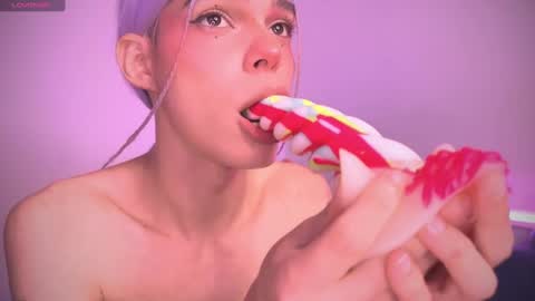  Varya Ferreira - independent model  online show from 12, 3, 2025