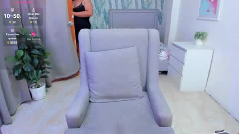 Snapshot of vavavoom_ chatting on 19, 1, 2025 Ahva online show from 19, 1, 2025