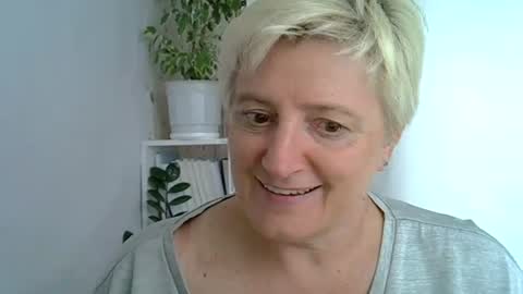 vea_motty online show from 5, 7, 2026
