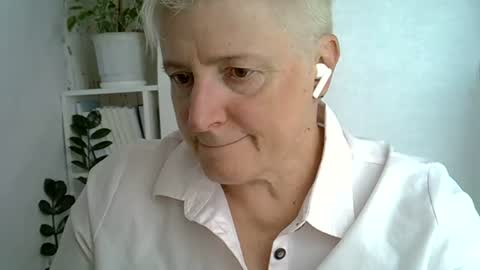 vea_motty online show from 24, 7, 2026