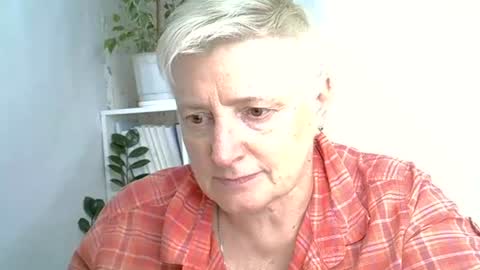 vea_motty online show from 28, 7, 2026