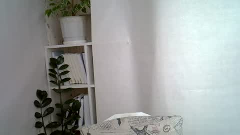 vea_motty online show from 28, 7, 2026
