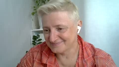 vea_motty online show from 28, 7, 2026