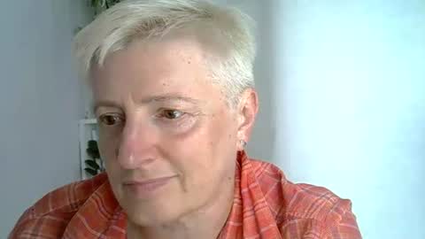 vea_motty online show from 31, 7, 2026