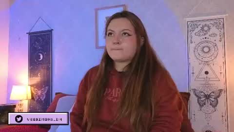 Vee Simons online show from 22, 6, 2026