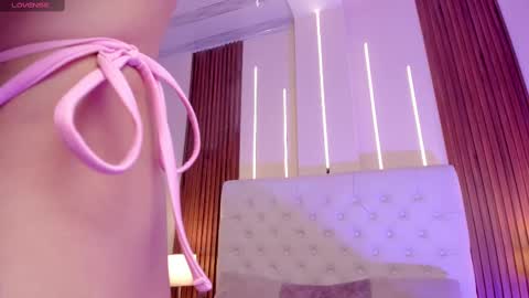 Snapshot of vega_roux chatting on 6, 10, 2025 VEGA online show from 6, 10, 2025