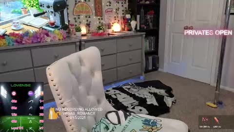 vegas_romance online show from 16, 9, 2025