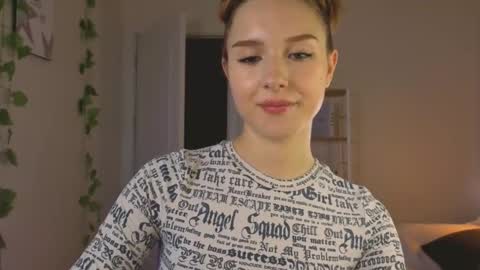 Snapshot of vegas_v chatting on 12, 9, 2025 Maria online show from 12, 9, 2025