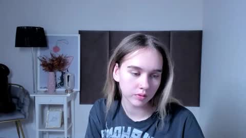 Snapshot of vel1ka chatting on 24, 11, 2025 Barbara online show from 24, 11, 2025