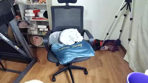 Im VelaI will be Christmas and New Year with my family December 22 to January 13 I will miss you guys. online show from 8, 3, 2026