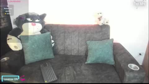 velmoon online show from 4, 6, 2026