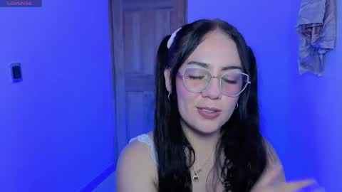 Snapshot of velournyx chatting on 1, 4, 2026 VELOURNYX online show from 1, 4, 2026