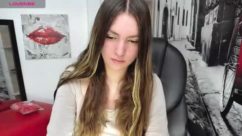 Sophi  online show from 25, 11, 2025