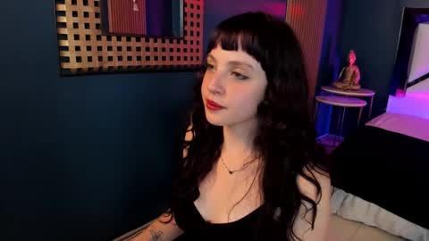 Isabella  online show from 20, 12, 2025