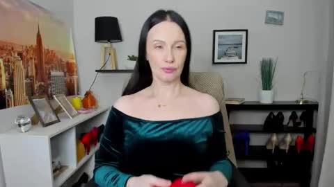 Snapshot of velvet_jasmine chatting on 4, 2, 2026 Jasmine online show from 4, 2, 2026