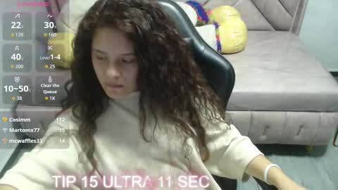 Snapshot of velvet_moon_v chatting on 5, 1, 2026 velvet_moon_v online show from 5, 1, 2026