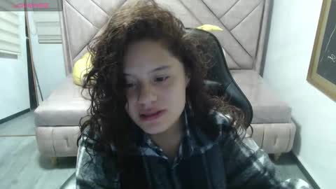 Snapshot of velvet_moon_v chatting on 19, 1, 2026 velvet_moon_v online show from 19, 1, 2026