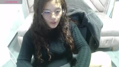 Snapshot of velvet_moon_v chatting on 2, 2, 2026 velvet_moon_v online show from 2, 2, 2026