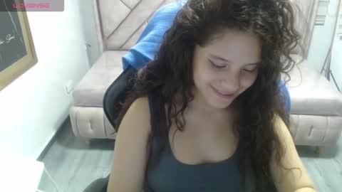 Snapshot of velvet_moon_v chatting on 12, 2, 2026 velvet_moon_v online show from 12, 2, 2026