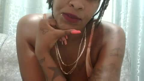 Snapshot of velvet_temptress chatting on 19, 2, 2025 velvet online show from 19, 2, 2025