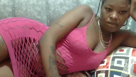 Snapshot of velvet_temptress chatting on 4, 3, 2025 velvet online show from 4, 3, 2025