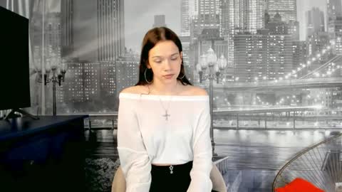 Kelly online show from 9, 5, 2026