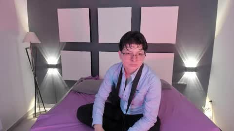 VELVET SIN online show from 24, 3, 2026