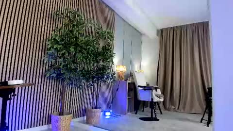 Snapshot of velvetspell chatting on 4, 7, 2026 Velvet online show from 4, 7, 2026