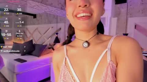 velvett_moon__ online show from 5, 5, 2026