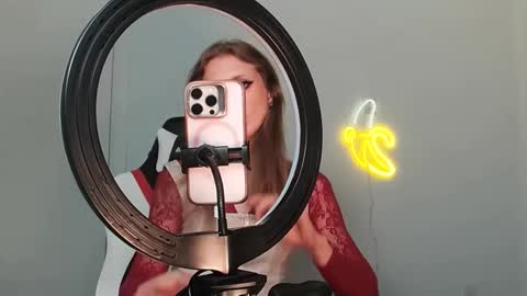 Snapshot of velvettgirl chatting on 5, 2, 2026 VelvetTGirl online show from 5, 2, 2026