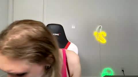 Snapshot of velvettgirl chatting on 12, 2, 2026 VelvetTGirl online show from 12, 2, 2026