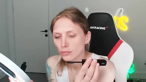 Snapshot of velvettgirl chatting on 13, 2, 2026 VelvetTGirl online show from 13, 2, 2026