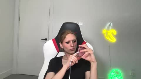 Snapshot of velvettgirl chatting on 15, 2, 2026 VelvetTGirl online show from 15, 2, 2026