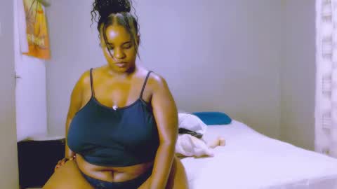 velvetychocolate1 online show from 14, 2, 2025